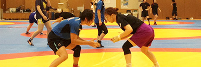女子レスリング日本代表、レーシングドライバー佐藤琢磨選手、横浜・F・マリノスなどアスリートの体のケアをサポートしています。